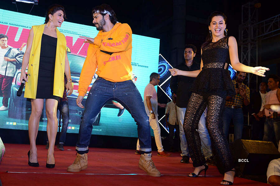 Jacqueline Fernandez, Varun Dhawan and Taapsee Pannu