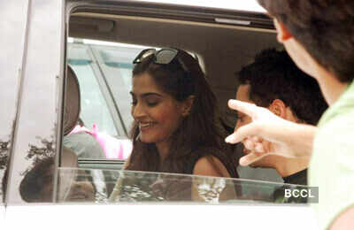Sonam spotted with Imran