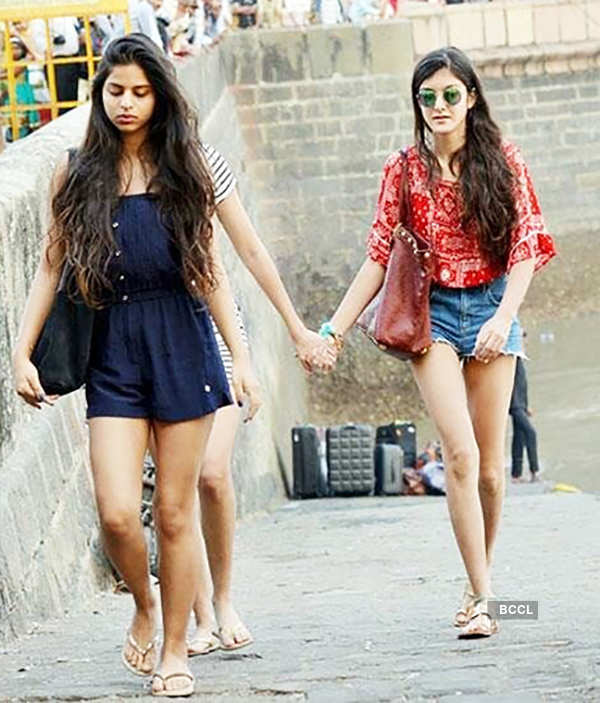 Suhana Khan is making heads turn with her glamorous pictures