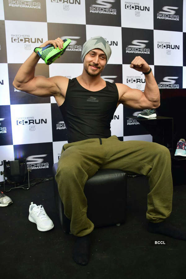 Tiger promotes GoRun from Skechers