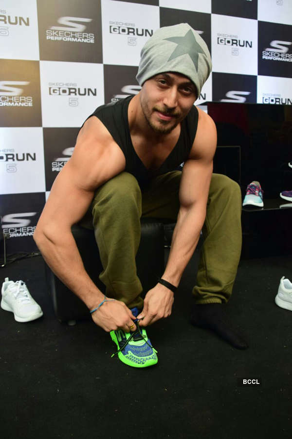 Tiger promotes GoRun from Skechers