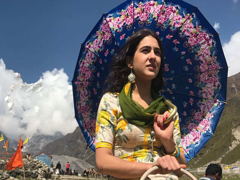 ‘kedarnath First Look Sara Ali Khan Looks Exuberant In A Sun Kissed Still From The Upcoming Film