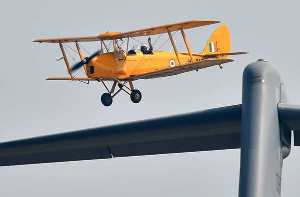 Indian Air Force pilots perform death-defying stunts