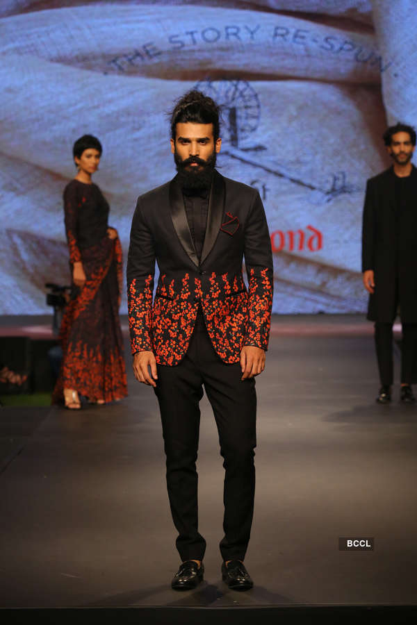 Model walks the ramp for Khadi Wool Collection by Raymond and KVIC in ...