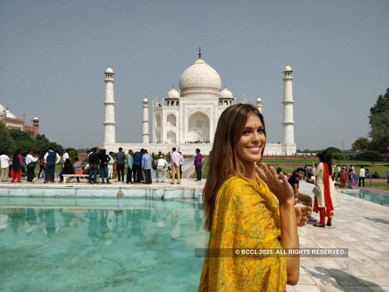 Miss Universe 2016 Iris Mittenaere visits Taj Mahal