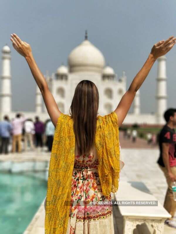 Miss Universe 2016 Iris Mittenaere visits Taj Mahal