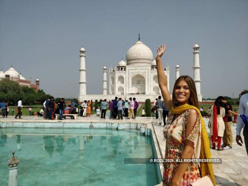Miss Universe 2016 Iris Mittenaere visits Taj Mahal