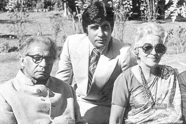 Amitabh Bachchan with his parents