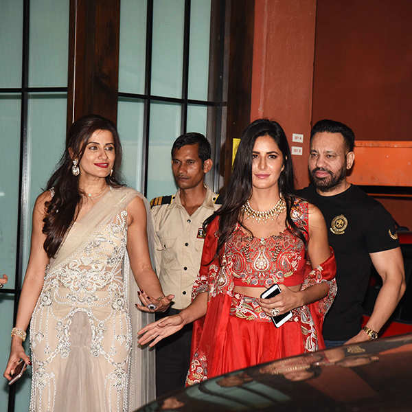 Salman Khan, Shah Rukh Khan, Katrina Kaif & other B’wood biggies celebrate early Diwali