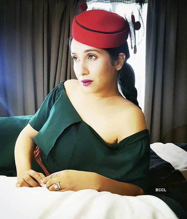 Singing sensation Neha Bhasin’s vacation pictures will make you hit the beach!