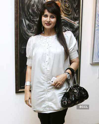 Celebs @ Nawaz's art exhibition