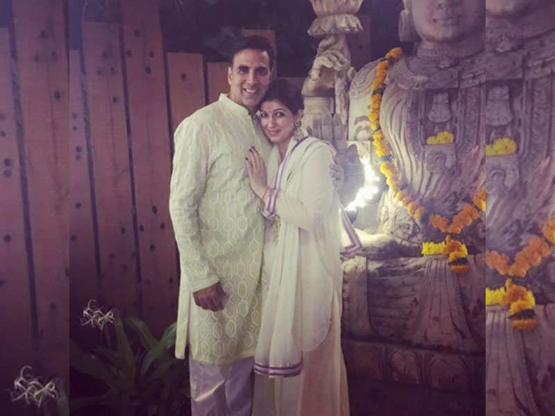 Pic: Akshay Kumar and wife Twinkle Khanna are twinning in white this Diwali