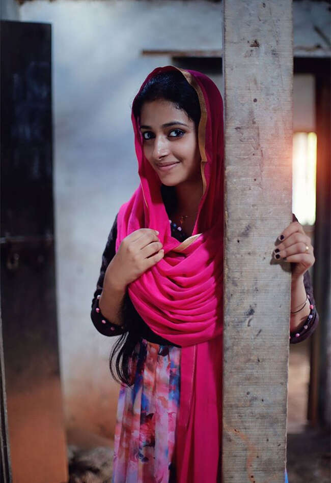 A still from Happy Wedding