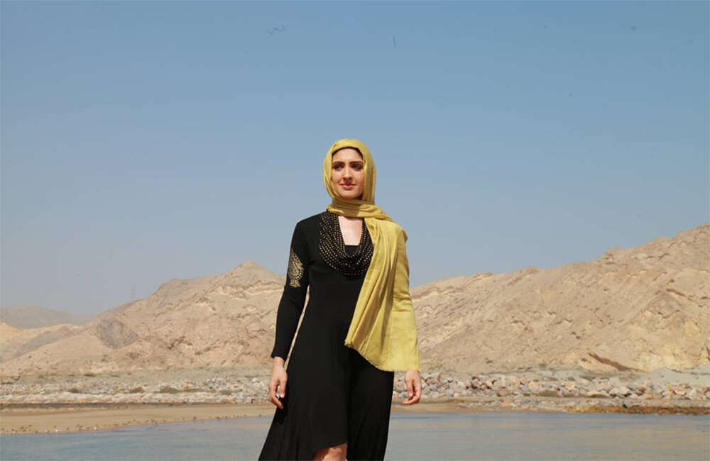 A still from Nawal Enna Jewel