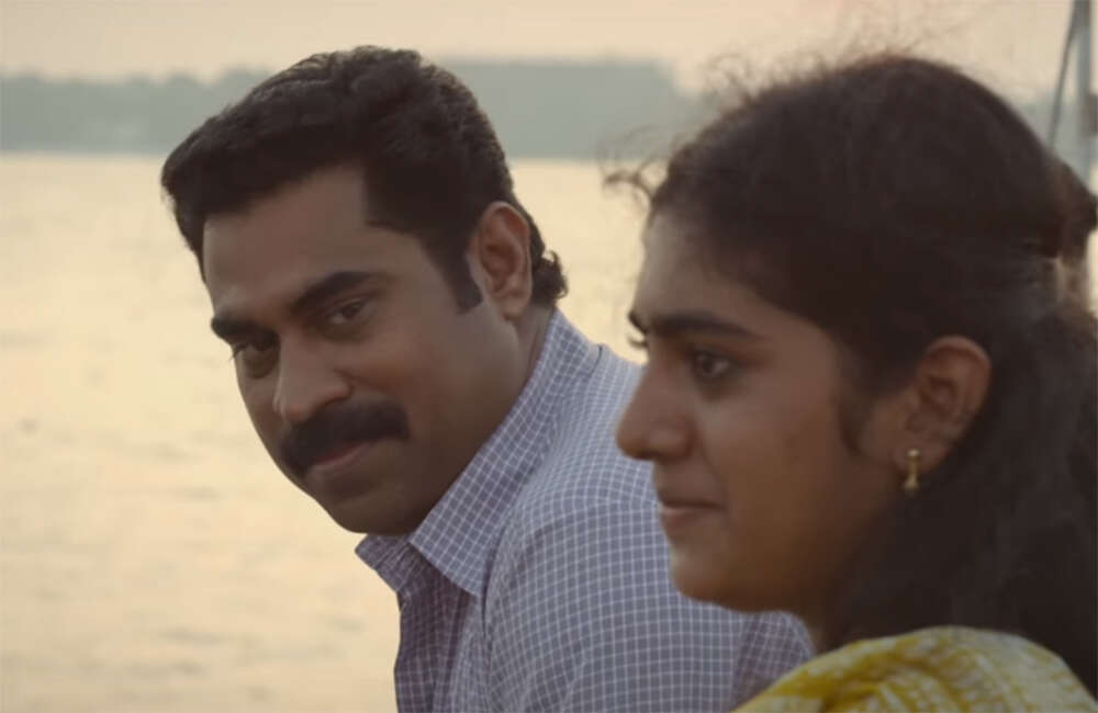 A still from Thondimuthalum Driksaakshiyum