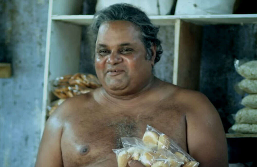 A still from Pareeth Pandari