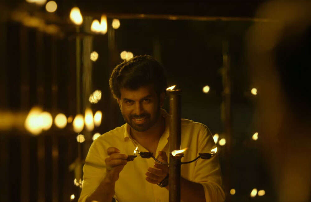 A still from Alamara