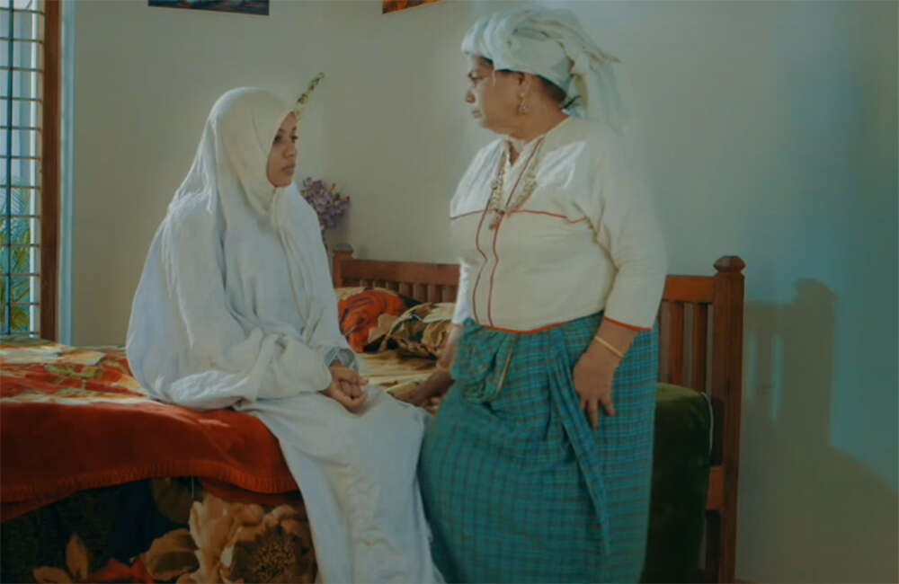A still from Valappottukal