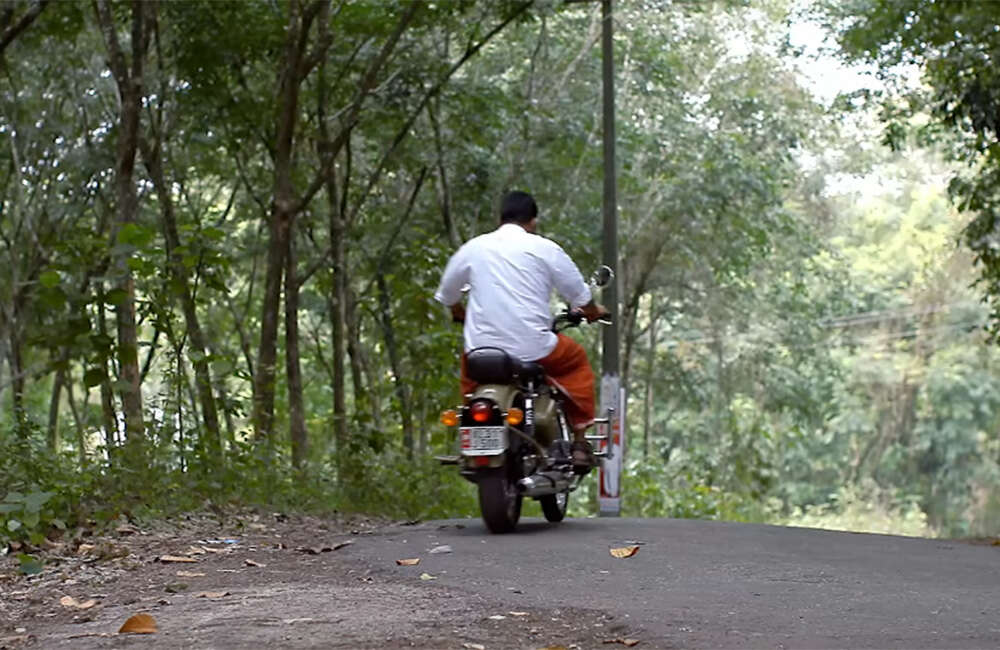 A still from Aaradi