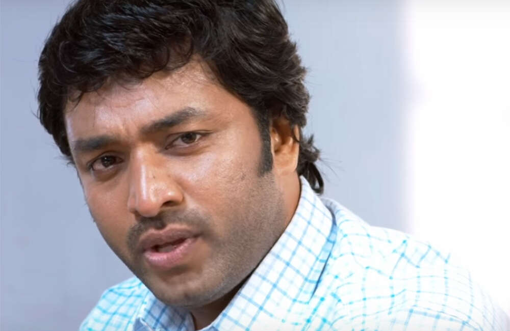 A still from Aakashathinum Bhoomikkumidayil
