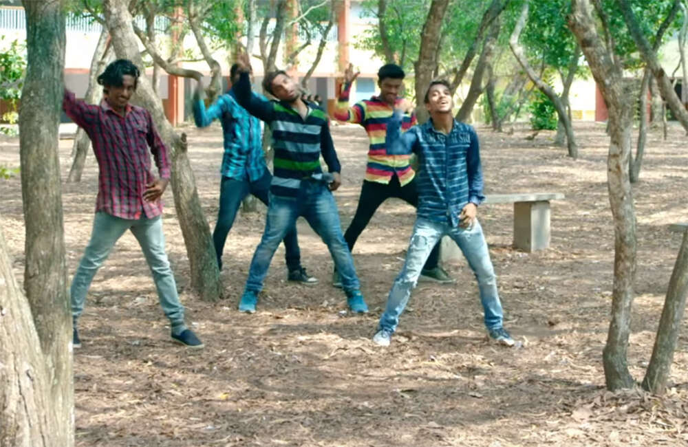 A still from Utharam Parayadhe