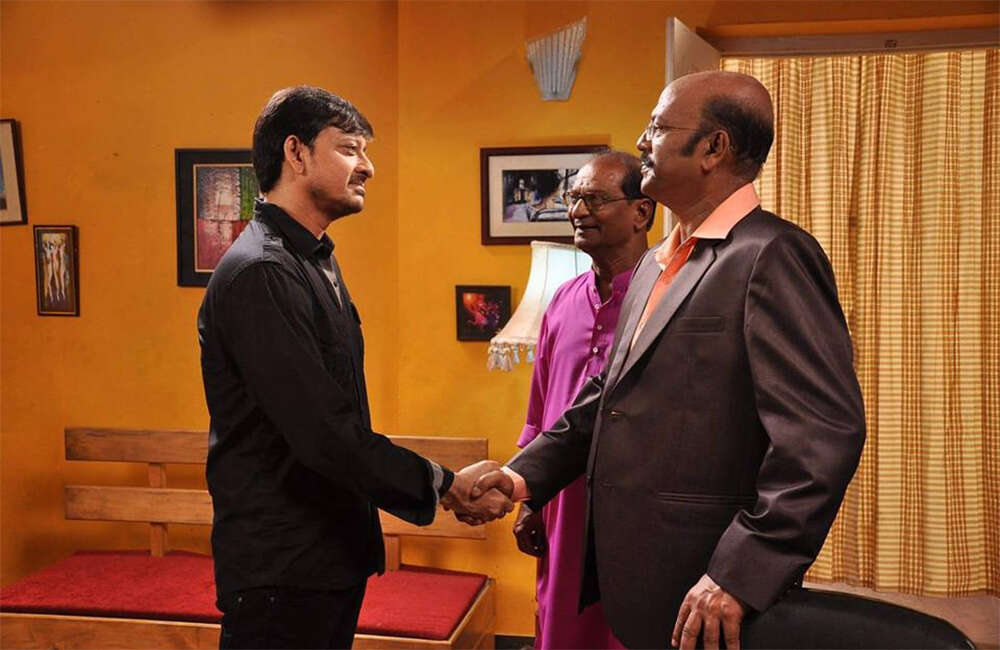 A still from Gunda
