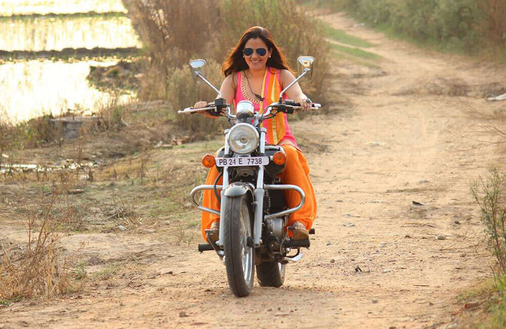 A still from Saadey CM Saab