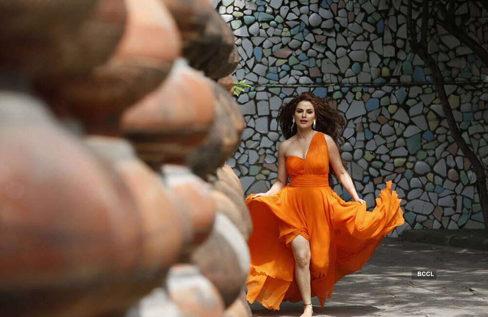 A still from Saadey CM Saab