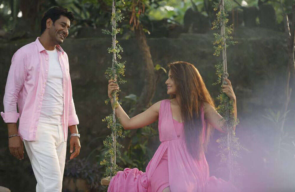 A still from Saadey CM Saab