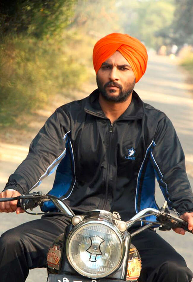 A still from Vaapsi