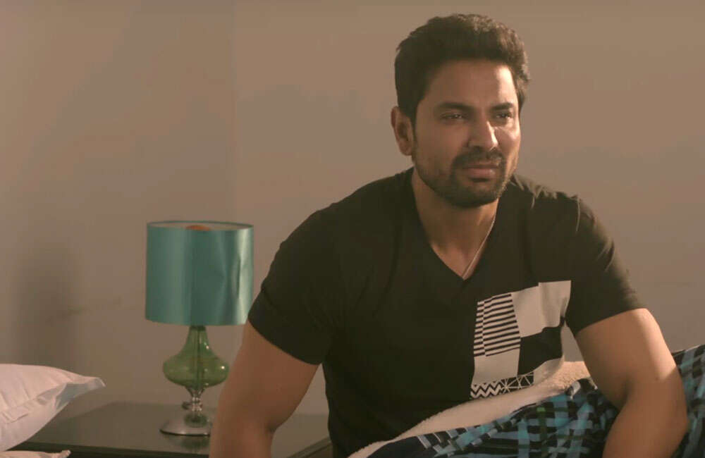 A still from Dushman