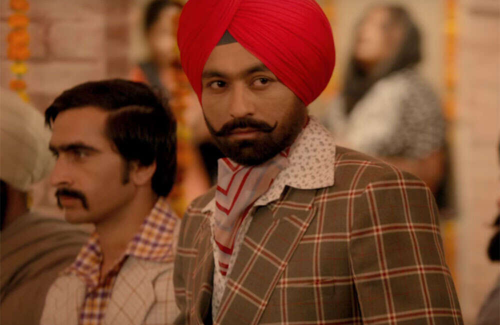 A still from Rabb Da Radio