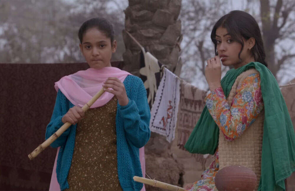 A still from Rabb Da Radio