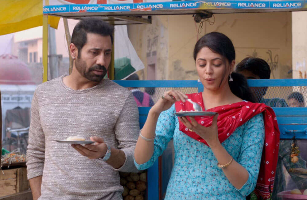 A still from Vekh Baraatan Challiyan