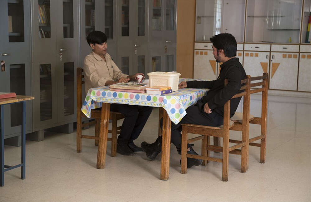 A still from Tu Maro Dostar