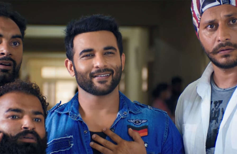 A still from Krazzy Tabbar