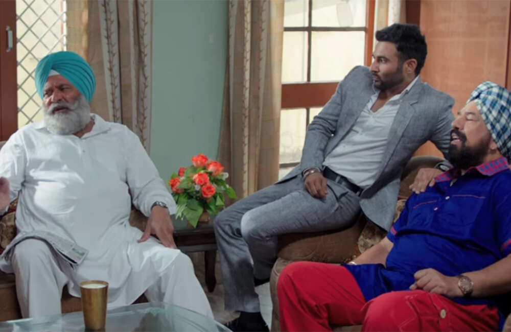 A still from Krazzy Tabbar