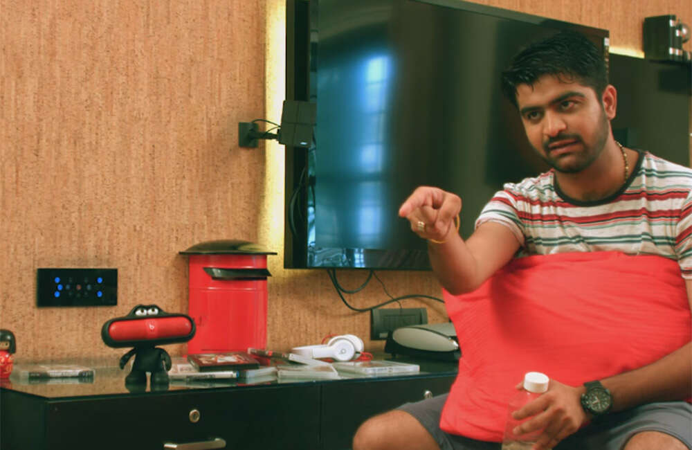 A still from Colorbaaj
