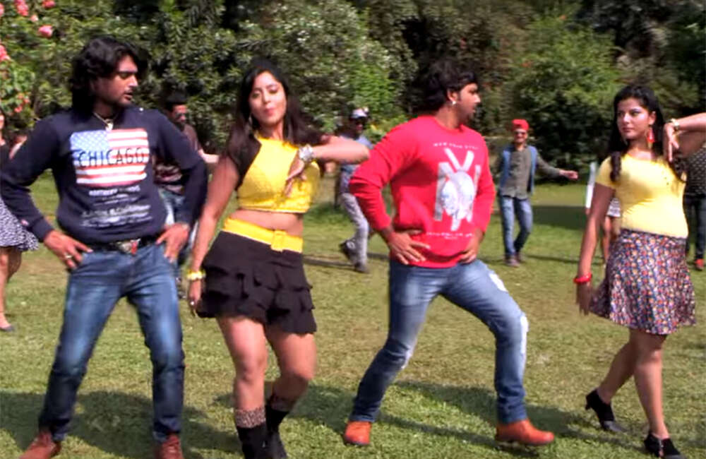 A still from Suhaag