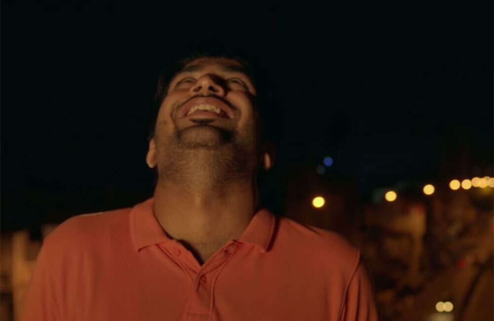 A still from Cash On Delivery