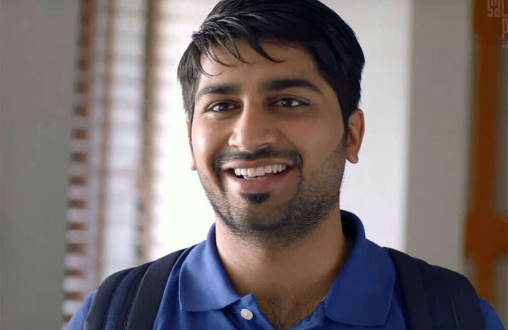 A still from Cash On Delivery