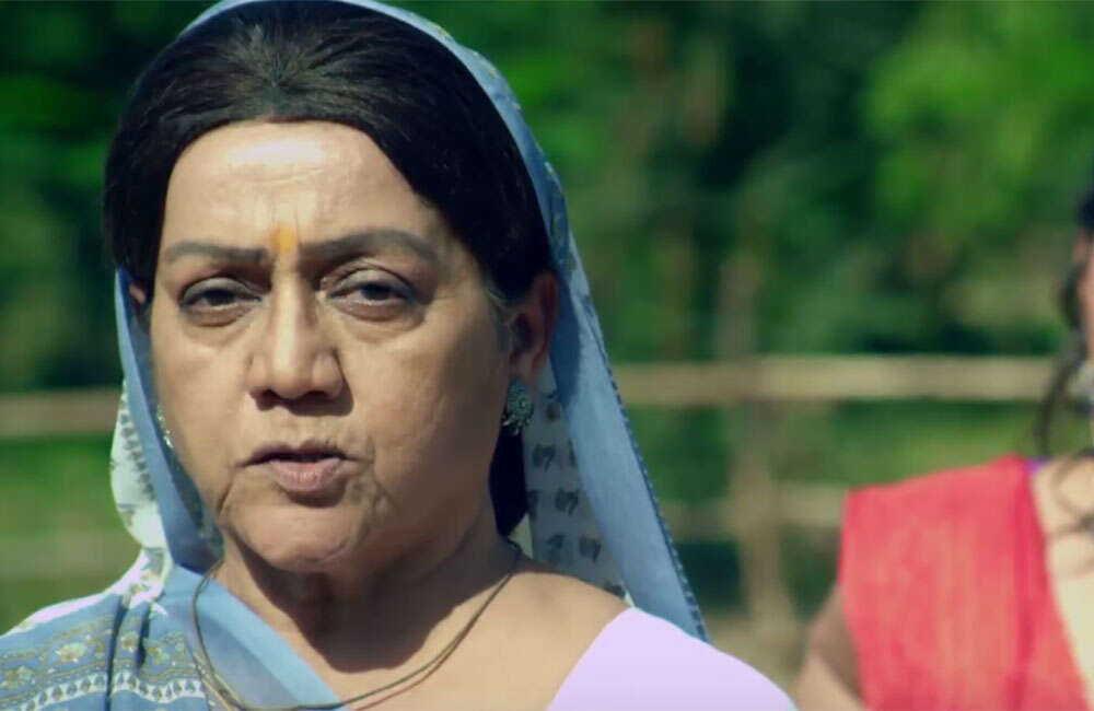 A still from Janu Mari Lakhoma Ek