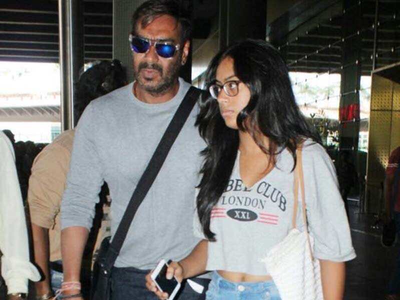 Spotted: Ajay Devgn arrives with daughter Nysa at the airport