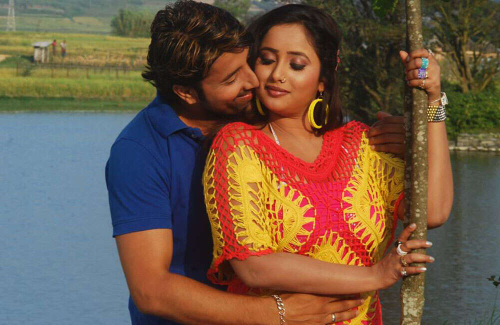 A still from Insaaf Ki Devi