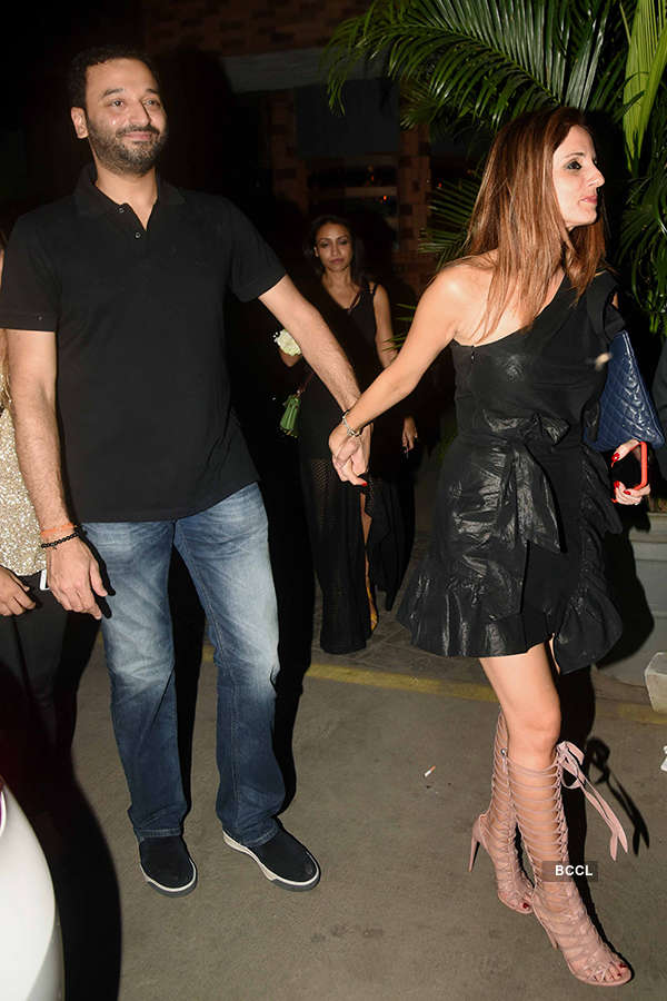 Sussanne Khan rings in her birthday with ex-husband Hrithik Roshan