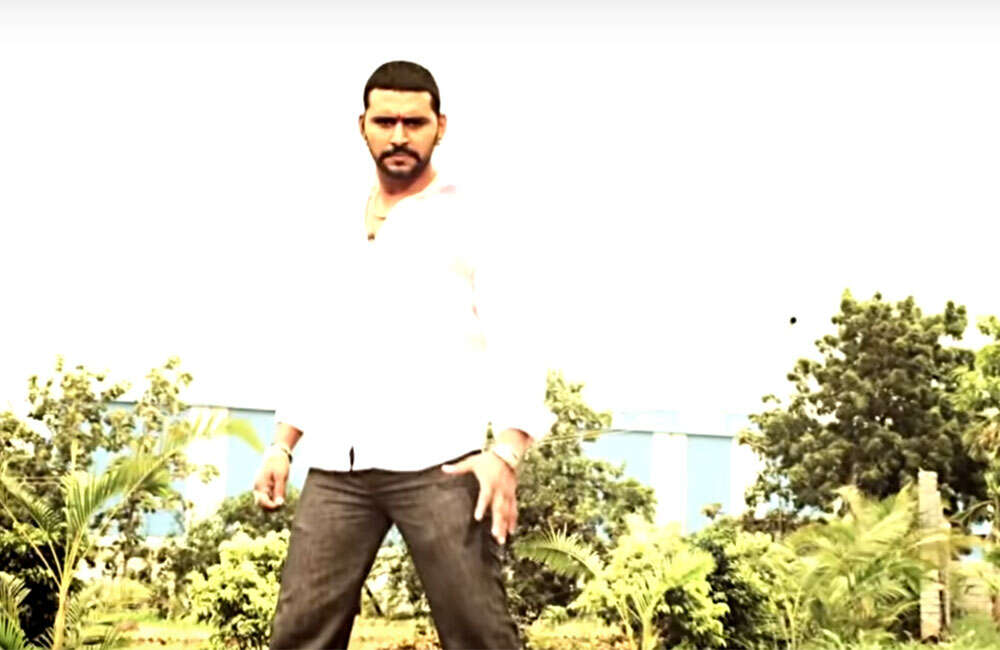 A still from Sargana Kushinagar Rangdaari Tax