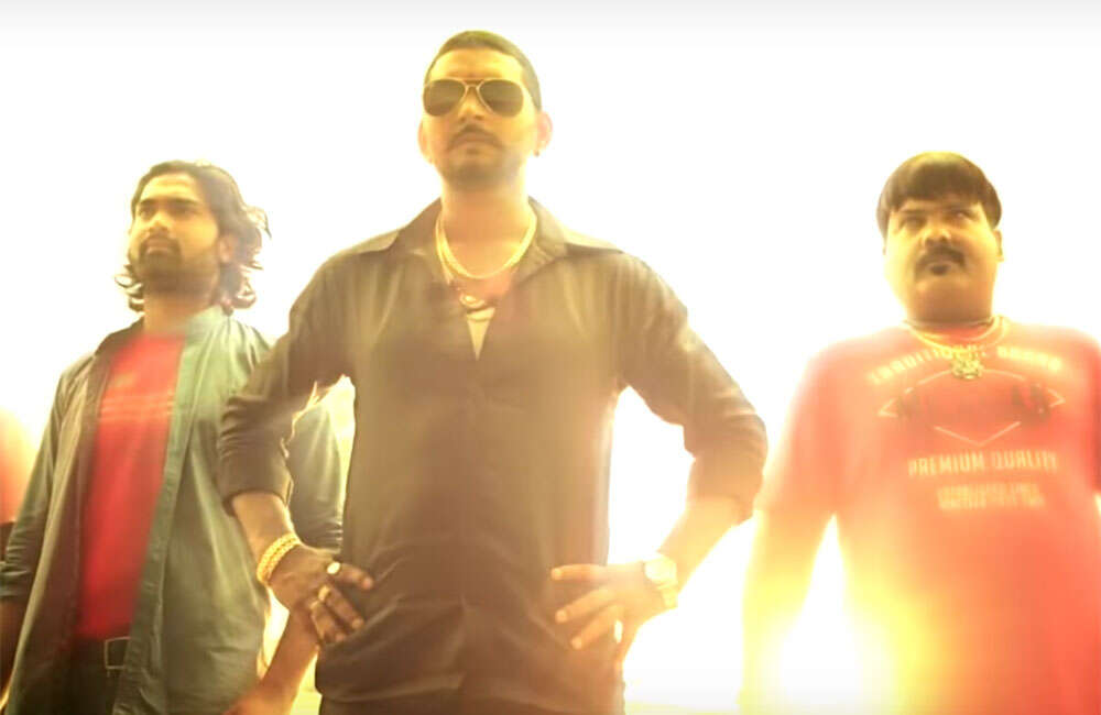 A still from Sargana Kushinagar Rangdaari Tax