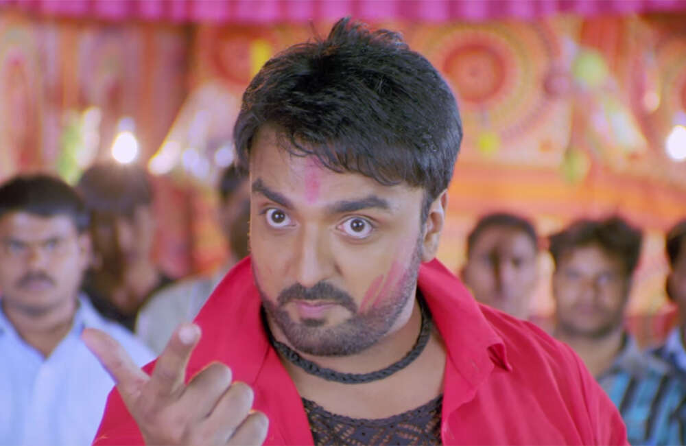 A still from Tere Jaise Yaar Kahan