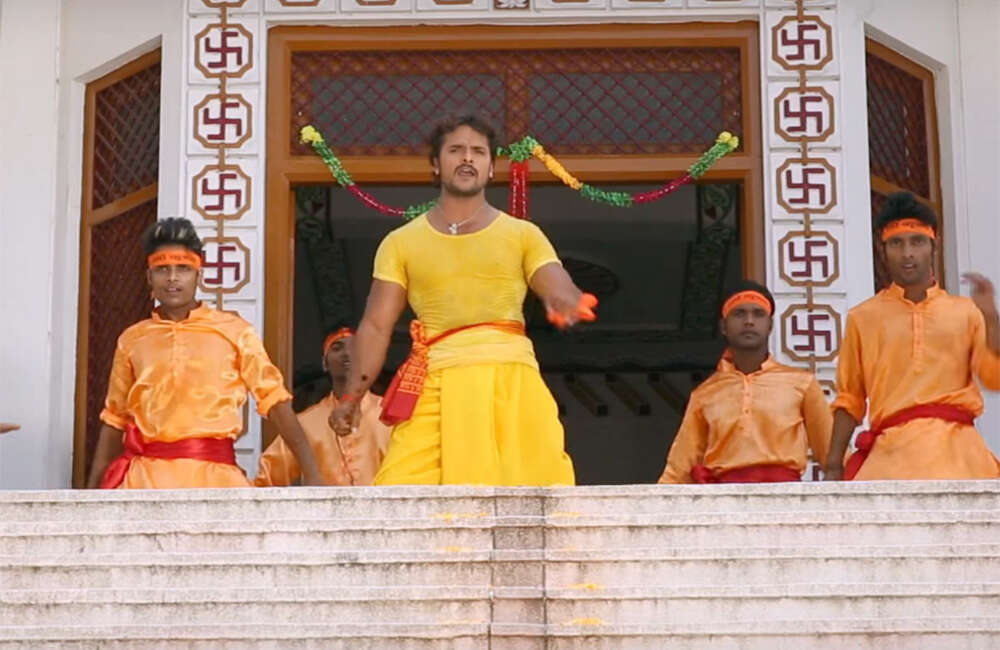 A still from Khesari Ke Prem Rog Bhail