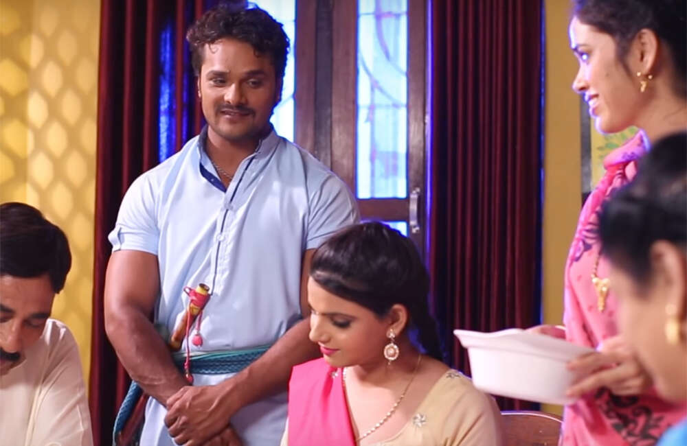 A still from Khesari Ke Prem Rog Bhail